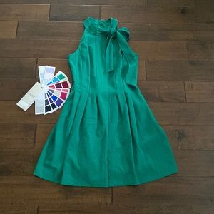 WINTERS - Vince Camuto Halter Tie Neck Dress in Light Emerald. Size 10. EUC.